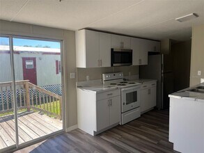 3245 E Main St in Lakeland, FL - Building Photo - Building Photo