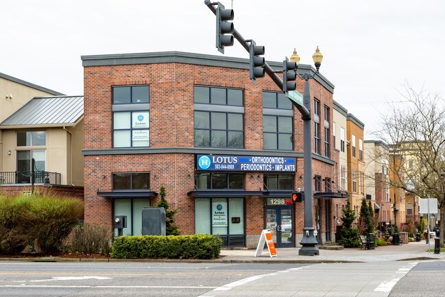 The Q Condominiums in Hillsboro, OR - Building Photo - Building Photo