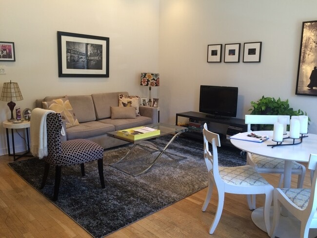 property at 1426 N Greenview Ave