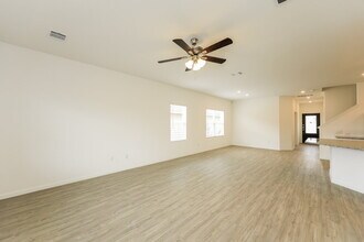 9920 Pears Ml in San Antonio, TX - Building Photo - Building Photo