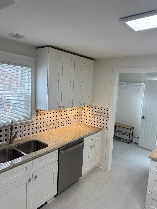 924 N 5th St in Stroudsburg, PA - Building Photo - Building Photo