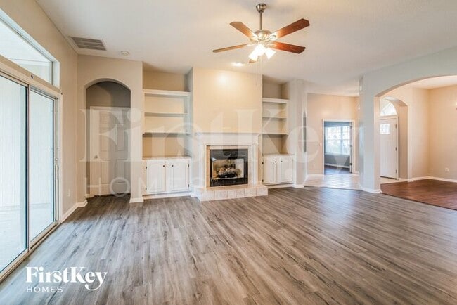 528 Millhouse Ln in Orange Park, FL - Building Photo - Building Photo