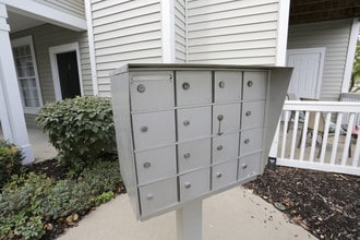 Aurora at Summerfield in Aurora, IL - Building Photo - Building Photo