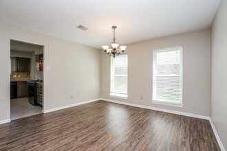 7834 Sunny Ridge Dr in Houston, TX - Building Photo - Building Photo