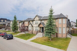 86 Everridge Cmn SW in Calgary, AB - Building Photo