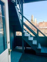 292 Lark St, Unit 2 in Albany, NY - Building Photo - Building Photo