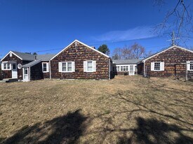 54 Maple St in Rochester, NH - Building Photo