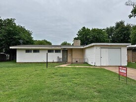 4111 McGaha Ave in Wichita Falls, TX - Building Photo