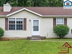1907 Roan Dr in Clarksville, TN - Building Photo - Building Photo