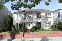 141 S Canon Dr in Beverly Hills, CA - Building Photo - Building Photo