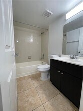 9885 Nob Hill Ln, Unit 9885 in Sunrise, FL - Building Photo - Building Photo