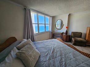 2501 S Ocean Dr in Hollywood, FL - Foto de edificio - Building Photo
