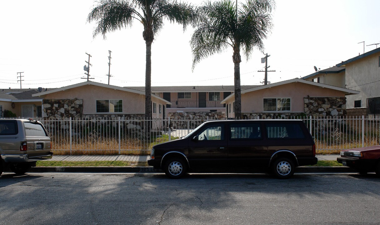 12514 York Ave in Hawthorne, CA - Building Photo