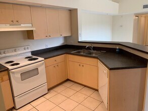 4041 San Marino Blvd in West Palm Beach, FL - Building Photo - Building Photo