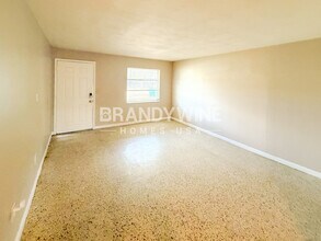 4230 Tom Skinner Way in Orlando, FL - Foto de edificio - Building Photo