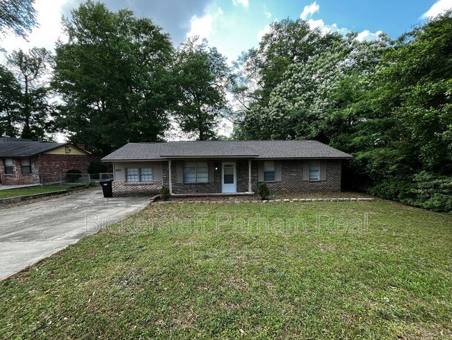 property at 5615 Buxton Dr