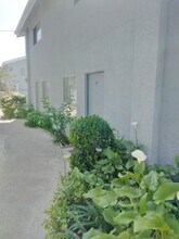 9660 Sepulveda Blvd in North Hills, CA - Building Photo - Building Photo