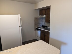 8469 E Yavapai Rd in Prescott Valley, AZ - Building Photo - Building Photo