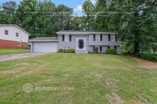 2157 Rolling View Dr in Decatur, GA - Building Photo - Building Photo