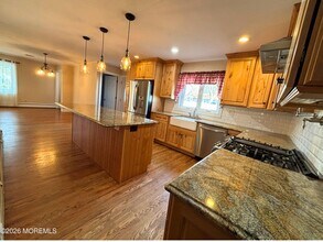 16 Maryland Ave in West Long Branch, NJ - Building Photo - Building Photo