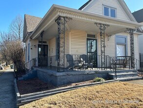 32 N Cooper St in Memphis, TN - Building Photo - Building Photo