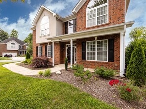 10836 Clark Street in Davidson, NC - Building Photo - Building Photo