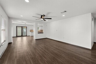 7525 Springtime Trail in Austin, TX - Building Photo - Building Photo
