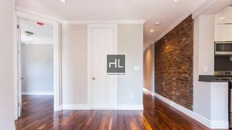 LEXINGTON AVE., Unit 11 in New York, NY - Building Photo