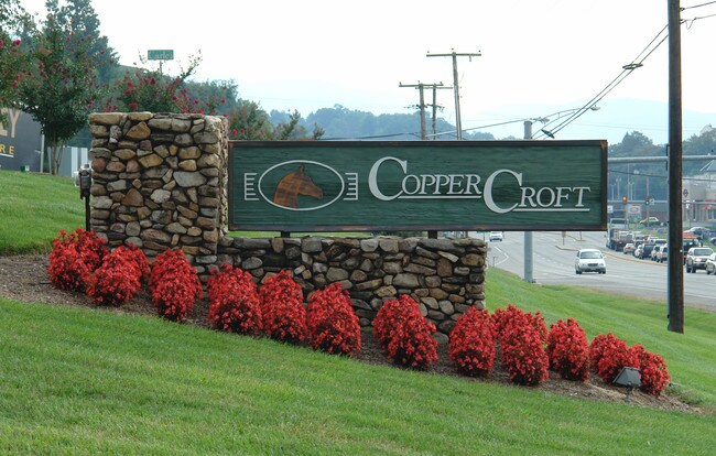 Copper Croft Apartments in Roanoke, VA - Foto de edificio - Building Photo