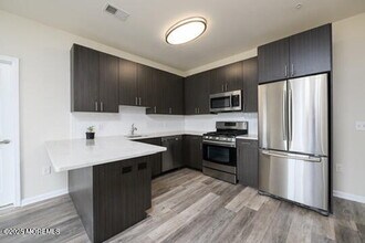 2 2nd St in Atlantic Highlands, NJ - Building Photo - Building Photo