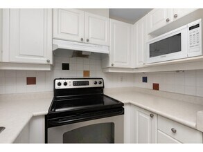2855-2152 152 St in Surrey, BC - Building Photo - Building Photo
