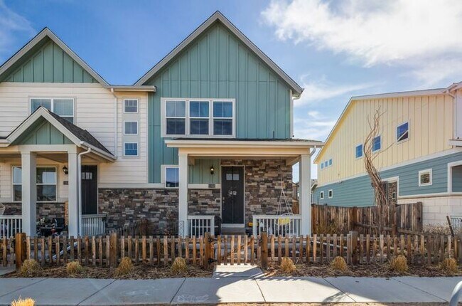 property at 21952 E 9th Pl