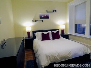 1463 Beacon St in Brookline, MA - Building Photo - Building Photo