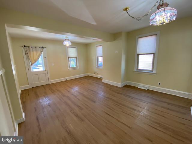 property at 19 E Millbrooke Ave