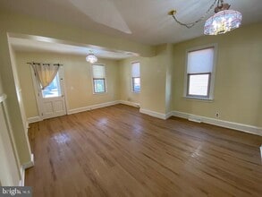 19 E Millbrooke Ave in Woodstown, NJ - Building Photo - Building Photo