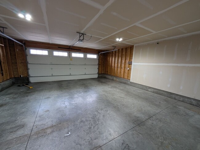 1724 Pioneer Dr in Lewiston, ID - Building Photo - Building Photo