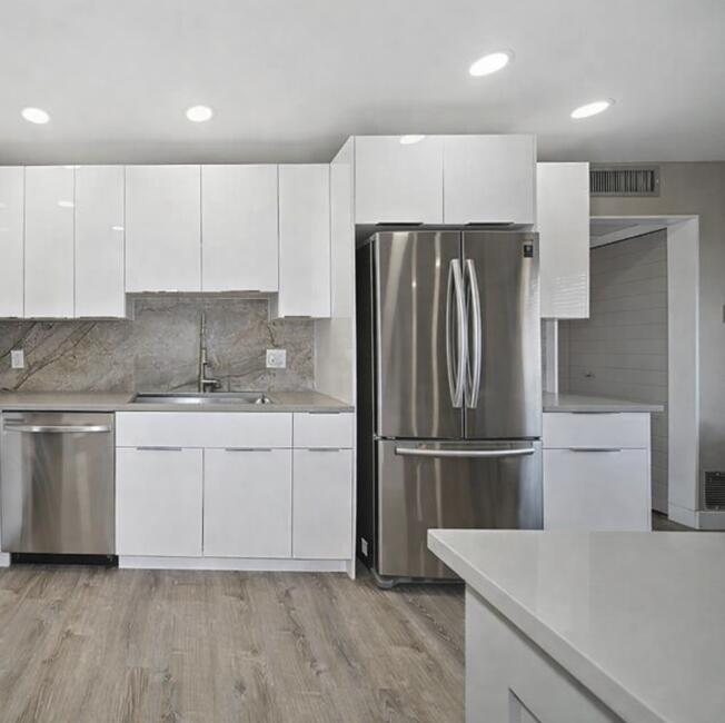 414 Brittany Dr in Delray Beach, FL - Building Photo