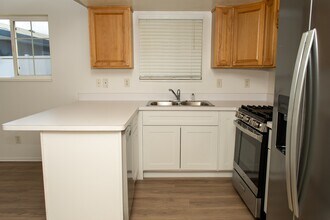 73 Hampton Pl in Logan, UT - Building Photo - Building Photo