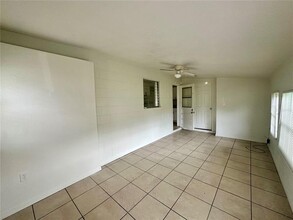 1075 Lincoln Terrace in Winter Garden, FL - Building Photo - Building Photo