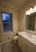 1804 Beacon St in Brookline, MA - Foto de edificio - Building Photo