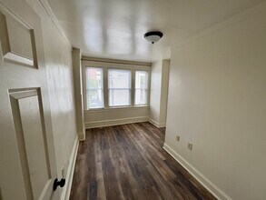 831 Walnut St, Unit #4 in Allentown, PA - Building Photo - Building Photo