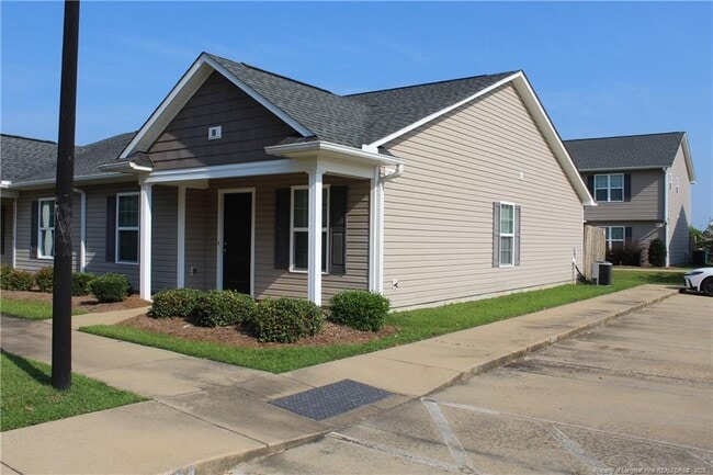 3705a Hillcrest Dr in Lumberton, NC - Foto de edificio - Building Photo