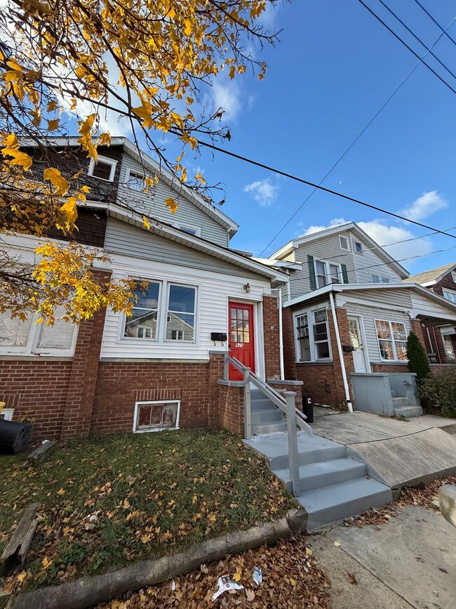 929 Adeline St in Trenton, NJ - Building Photo - Building Photo