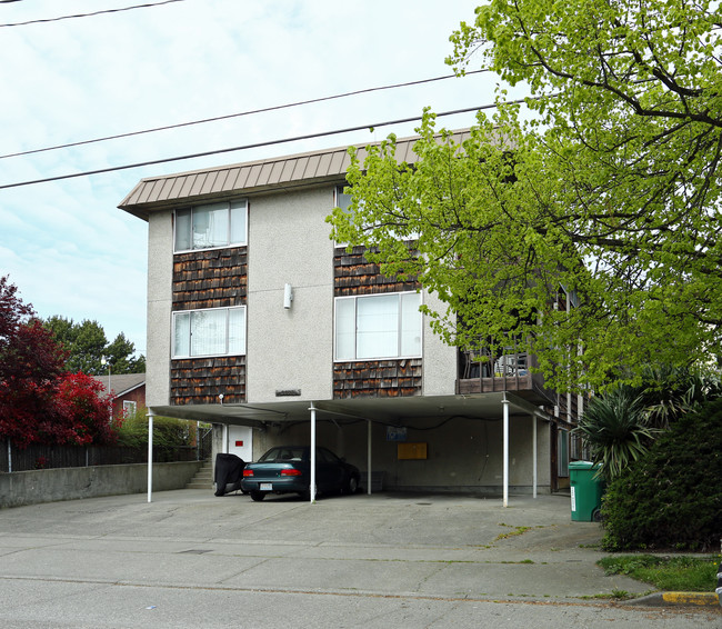 2034 NW 57th St in Seattle, WA - Building Photo - Building Photo