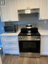 7 Clarendon Ave in St Catharines, ON - Building Photo - Building Photo