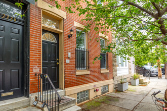 2338 Fitzwater St in Philadelphia, PA - Building Photo - Building Photo