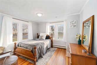 16 Brownlee Blvd in Warwick, RI - Building Photo - Building Photo