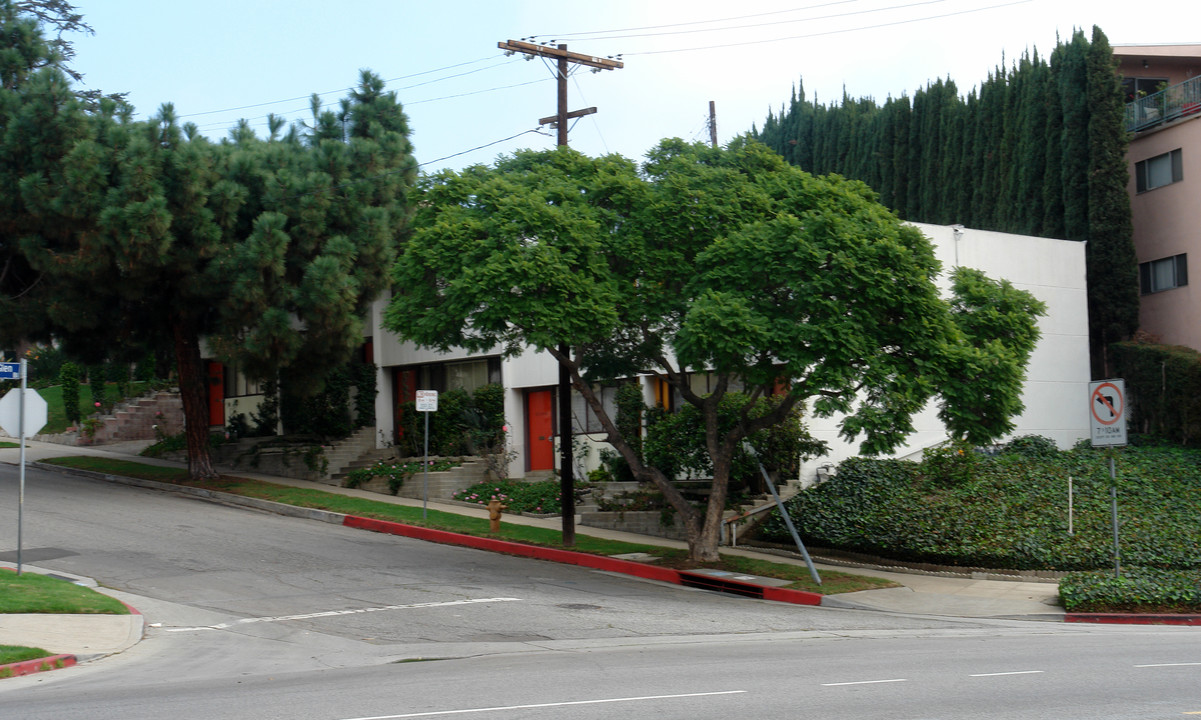 10338 Wilkins Ave in Los Angeles, CA - Building Photo