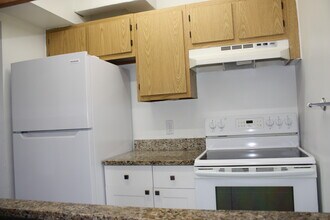 5862 Homeland Rd in Lake Worth, FL - Building Photo - Building Photo