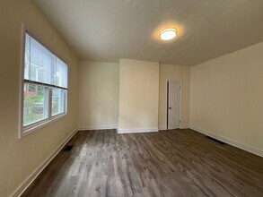 2711 Burham St in Pittsburgh, PA - Building Photo - Building Photo
